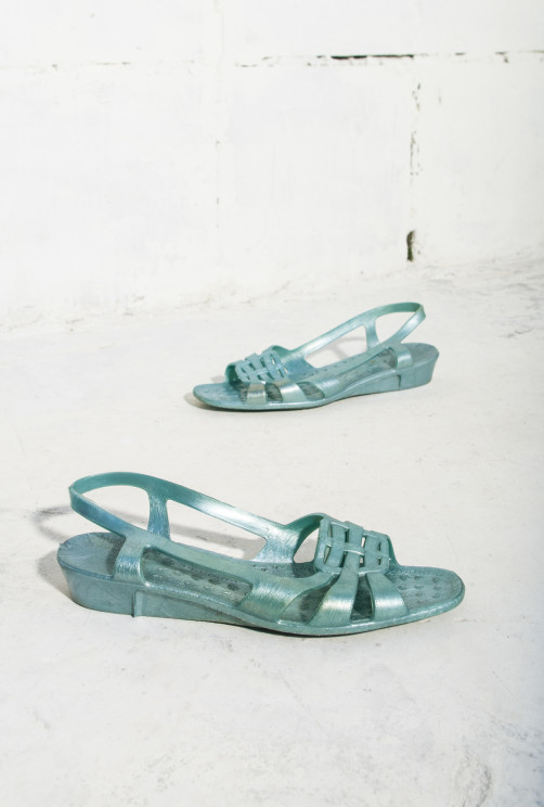 jelly sandals 80s