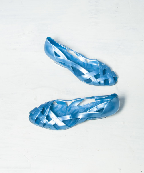blue jelly sandals