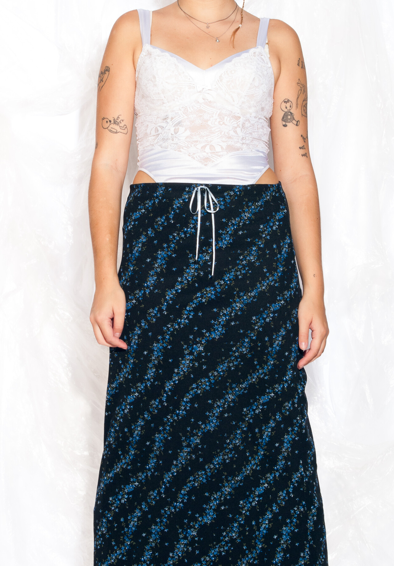 Maxi skirt cheap outfit 90