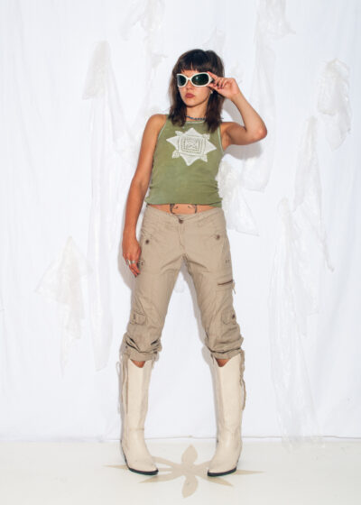 Vintage Y2K Cargo Capri Pants in Beige Cotton