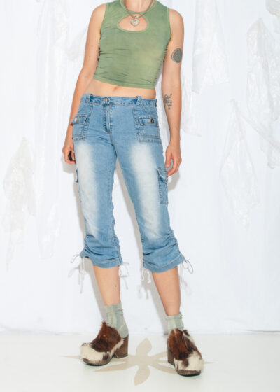 Vintage Y2K Cargo Capri Jeans in Blue