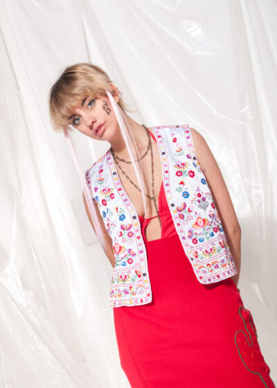 Vintage vest 70s folk floral embroidered hippie waistcoat