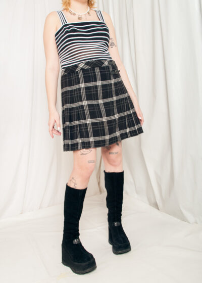 Vintage Skirt 90s Plaid Grunge Kilt in Black