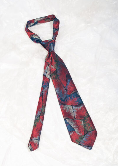Vintage 80s Daddy Tie in Maroon Lung Pattern