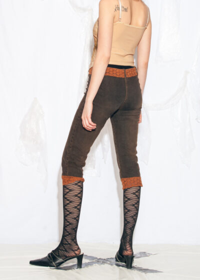 Vintage Y2K Lace Hem Capri Jeans in Brown