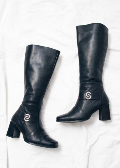 Vintage 90s Leather Knee High Boots in Black