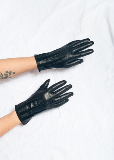 Vintage 90s Leather Gloves in Black