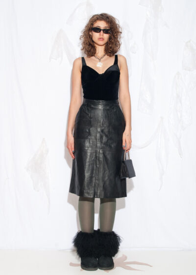 Vintage 80s Leather Midi Skirt in Black