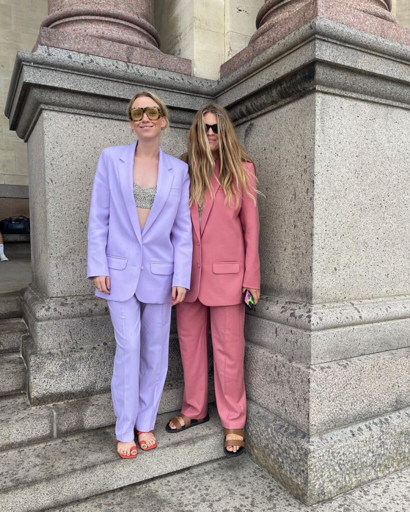 Photo of a person wearing a fall vintage outfit.