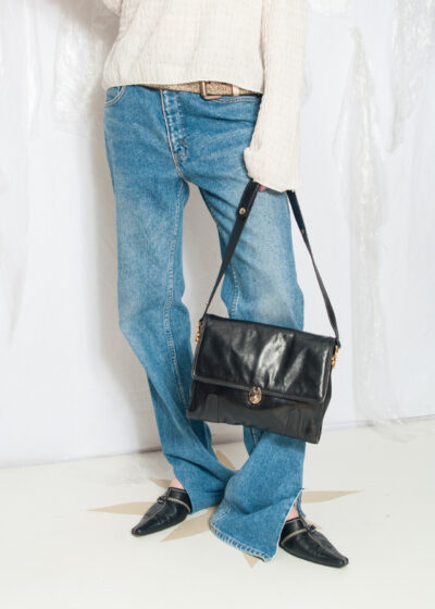 Vintage 80s Minimalist Leather Shoulder Bag in Black