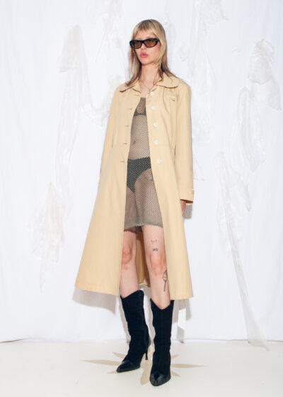 Vintage 70s Trench Coat in Beige with Flower Buttons