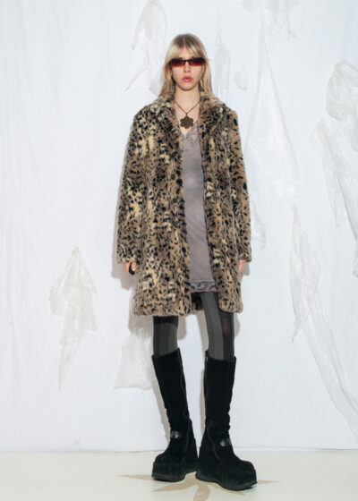 Vintage Y2K Leopard Faux Fur Coat in Beige