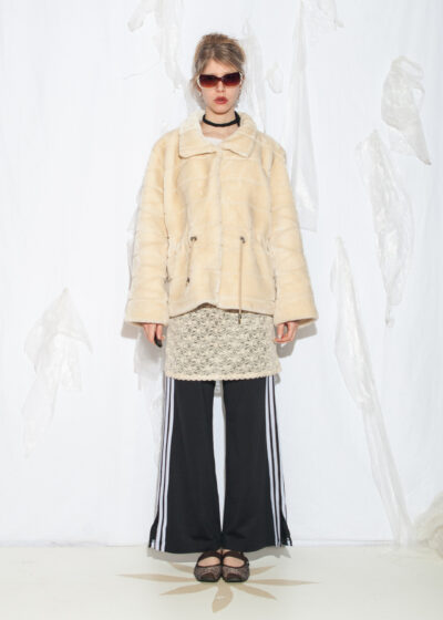 Vintage Y2K Oversized Faux Fur Coat in Beige