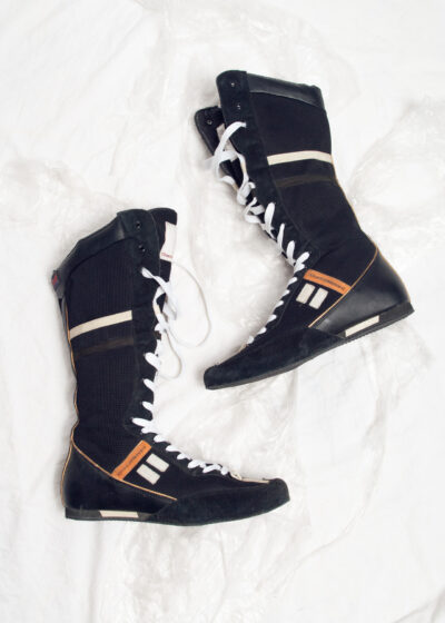 Vintage Y2K Lonsdale Boxing Boots in Black