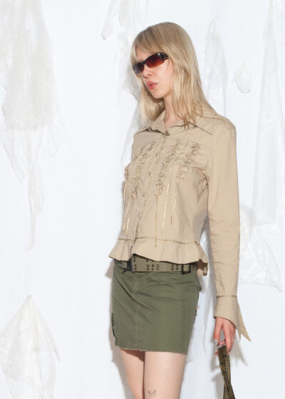 Vintage Y2K Fitted Ruffle Shirt in Beige